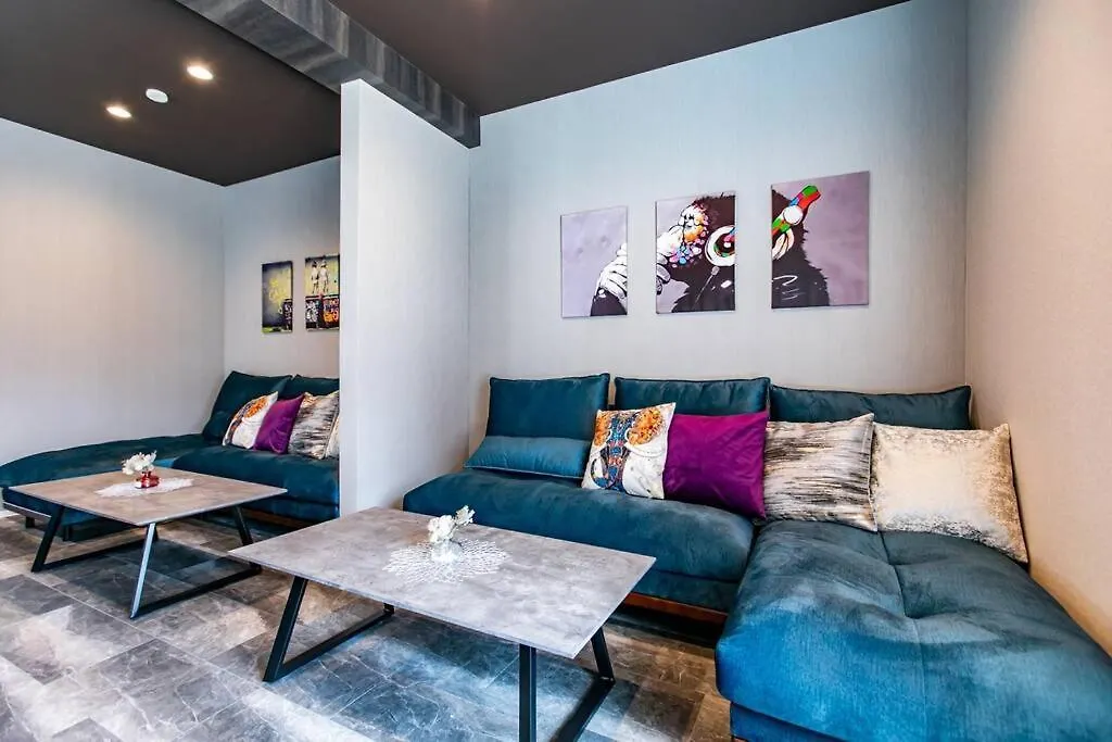 Villa S9W13 Laboinn Large Private House Sapporo