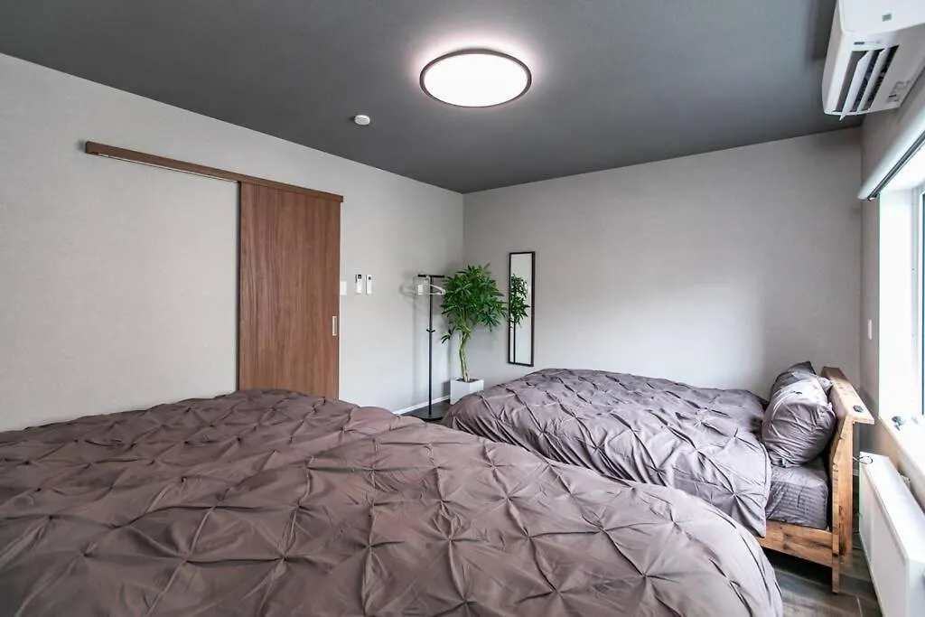 S9W13 Laboinn Large Private House Sapporo Japan